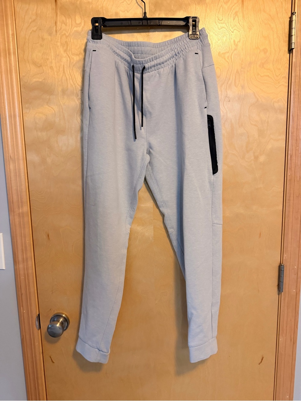 Old Navy Light Gray Men's Tech Joggers with Black Trim